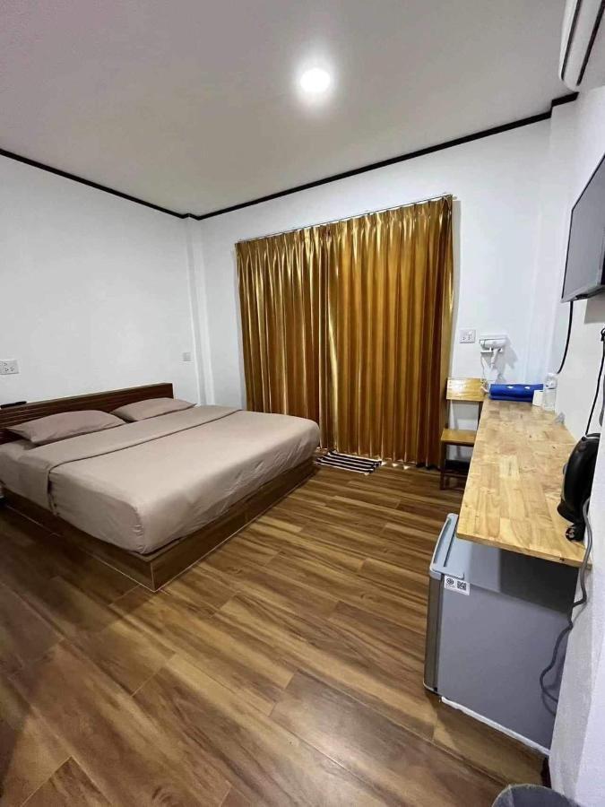 Lake View @Rakthai Ban Kha Han Екстер'єр фото